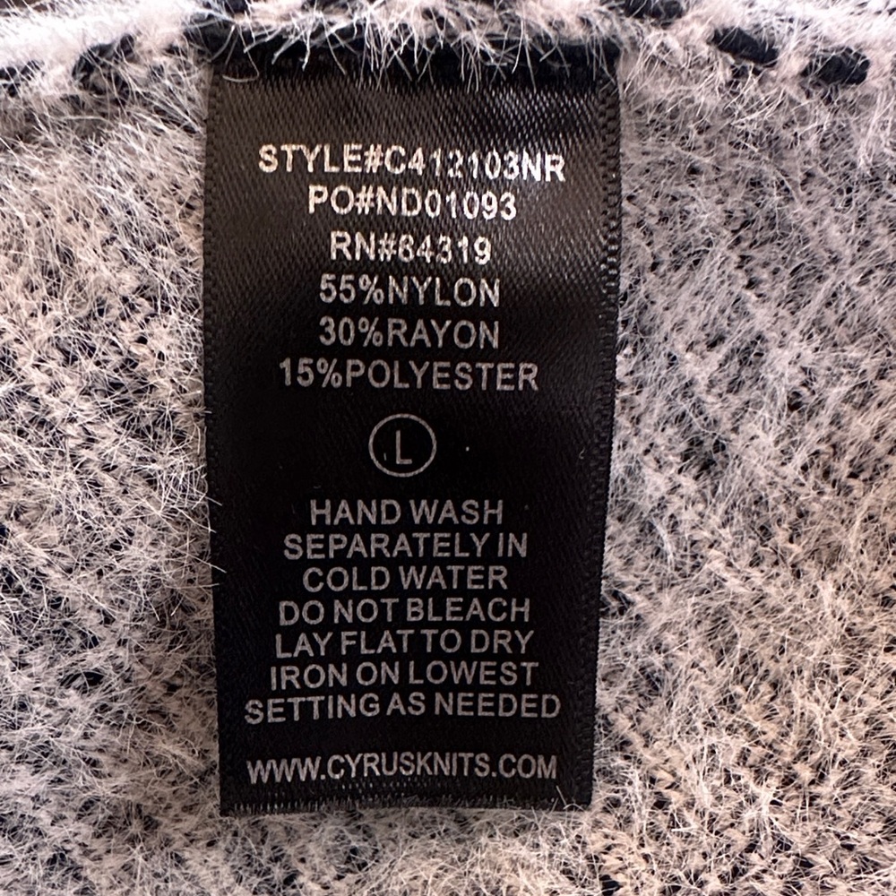 Cyrus Double-Breasted Geometric Pea Coat - Gray & White - Picture 6 of 10